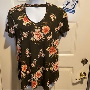 EMBERLEY Flowy Blouse Choker Neckline - EUC